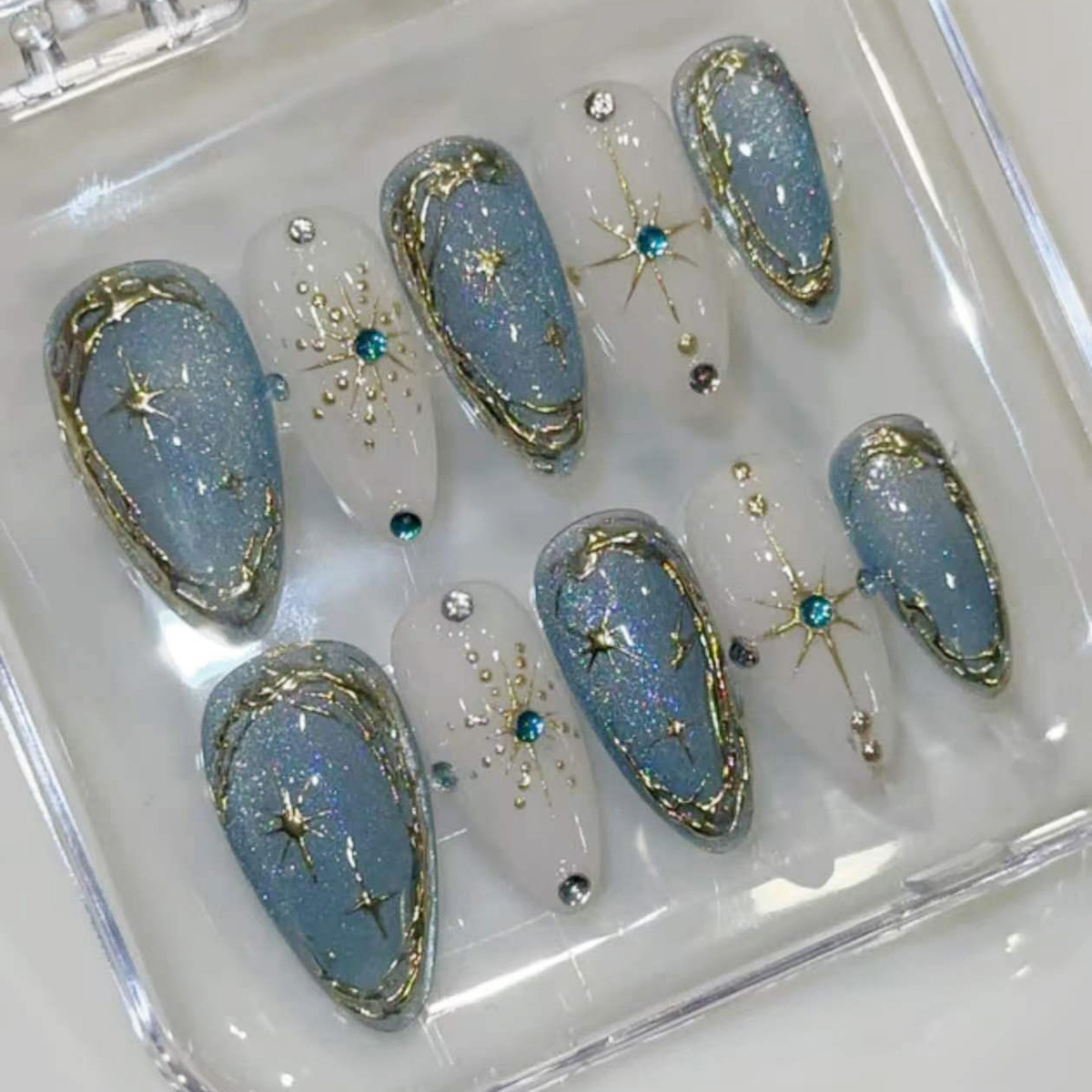 Nail Art Gliter - 24 Stück Vergoldete Sternenlicht-Nagelstifte mit Glitzer-Strass,