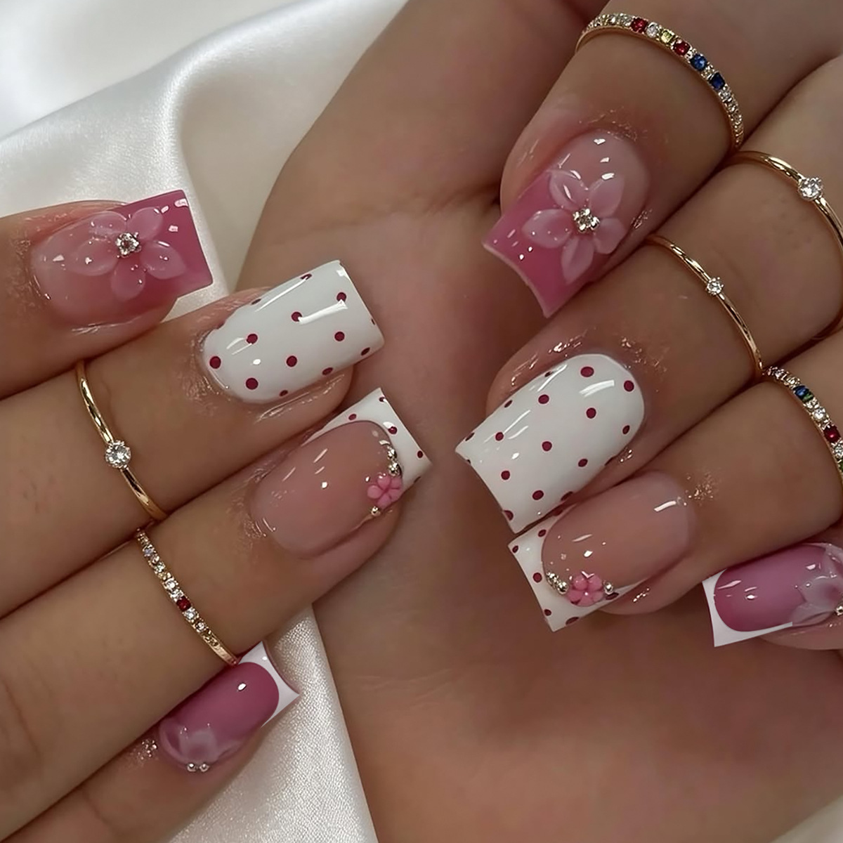 24 Stück süße mittelgroße quad – Nail Art Press On Bewertung und Preis